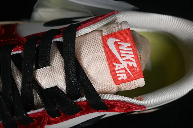 All categories Air Jordan Jordan series basketball shoes Air Jordan 1 Low Z version Trophy Room x Jordan 1 Low OG "Away" AJ1 Joe 1 black and red low-top cultural casual sneakers FN0432-100